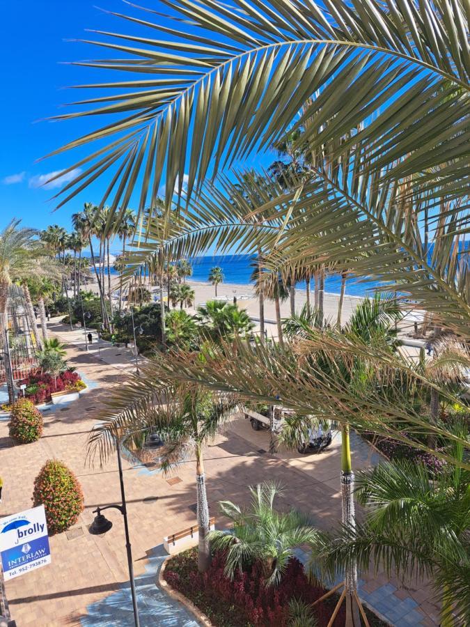Apartamento Frente A La Playa Piso 2 Estepona Bagian luar foto